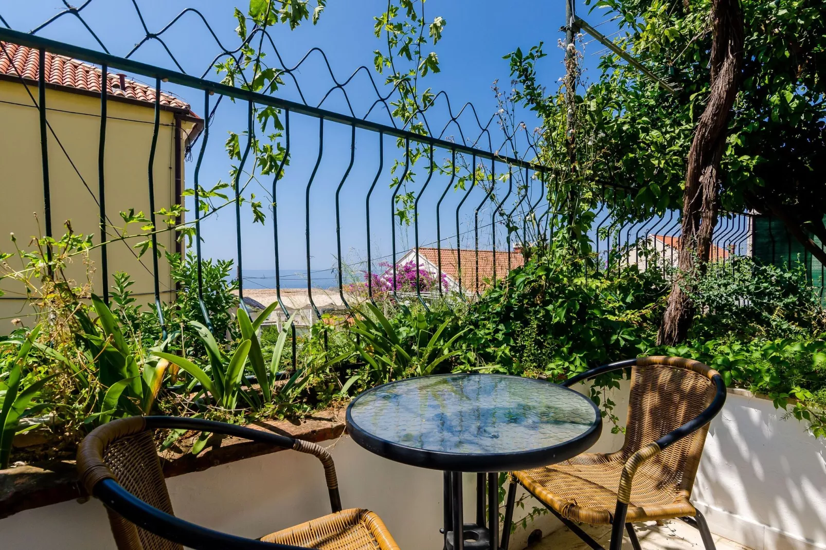 Apartment Kate - Two Bedroom Apartment with Sea View-Terras