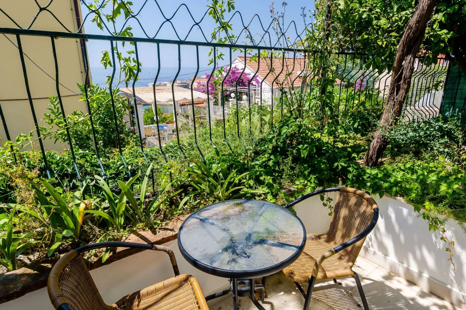 Apartment Kate - Two Bedroom Apartment with Sea View-Terras