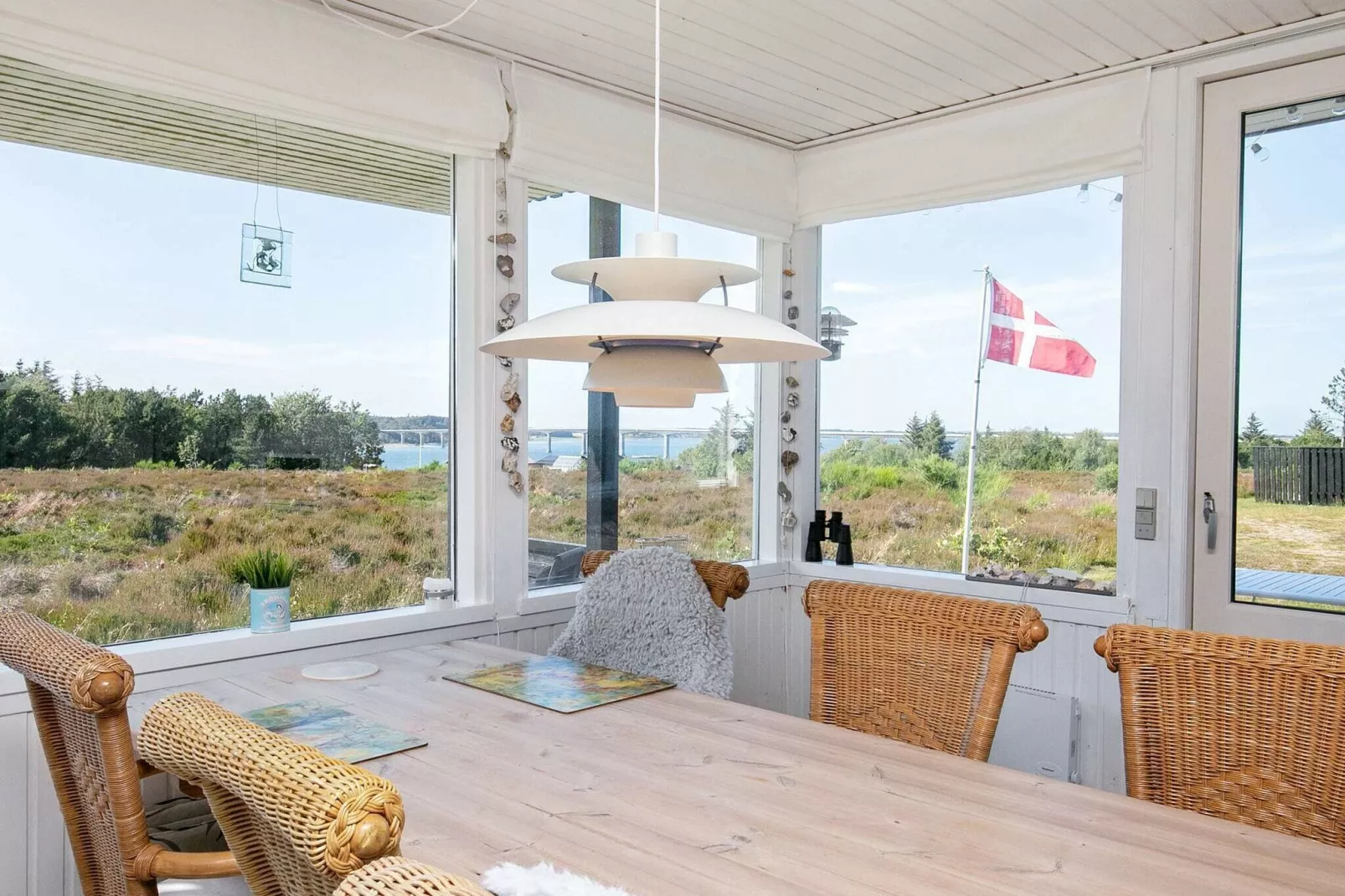 Prettige cottage dicht bij Sallingsund met een terras-Binnen