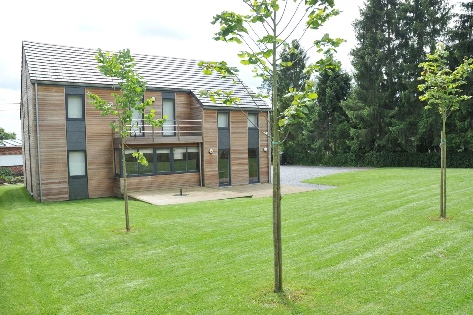 Maison à l’aise-Buitenkant zomer