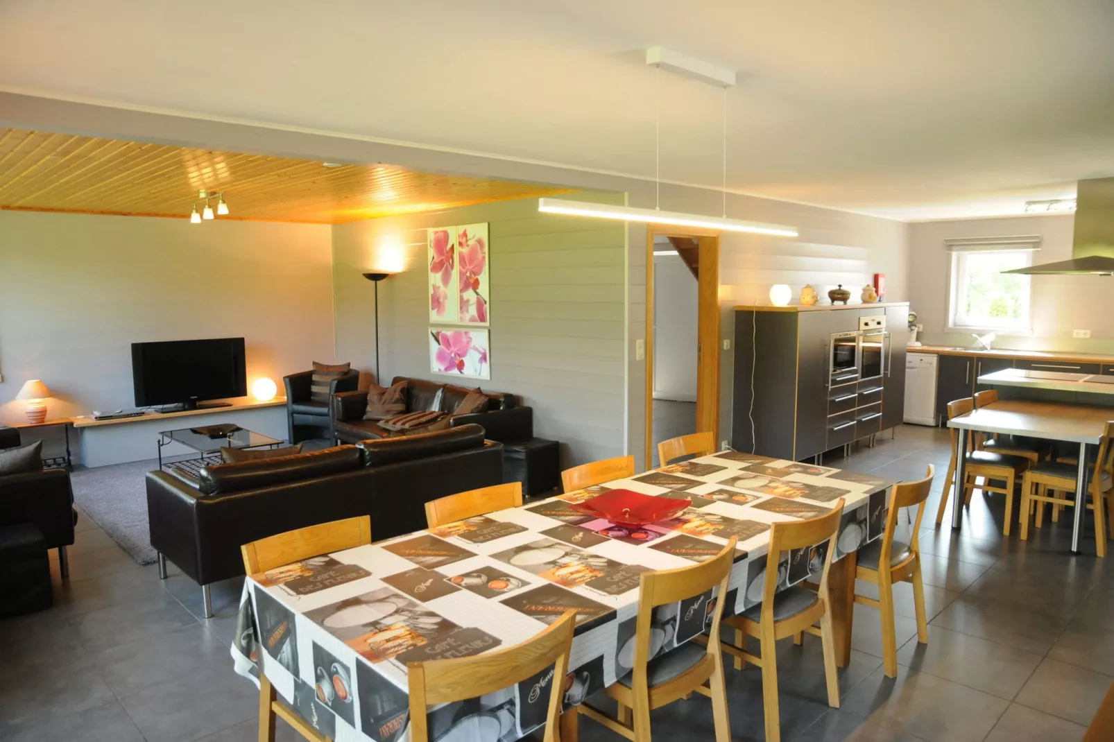 Maison à l’aise-Eetkamer