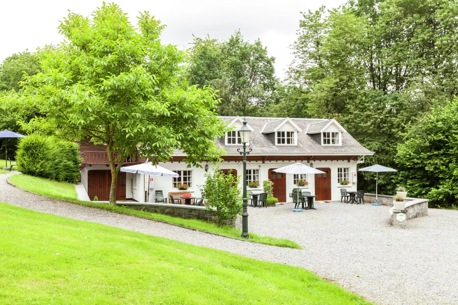 Domaine De L'Ecureuil 2-Buitenkant zomer