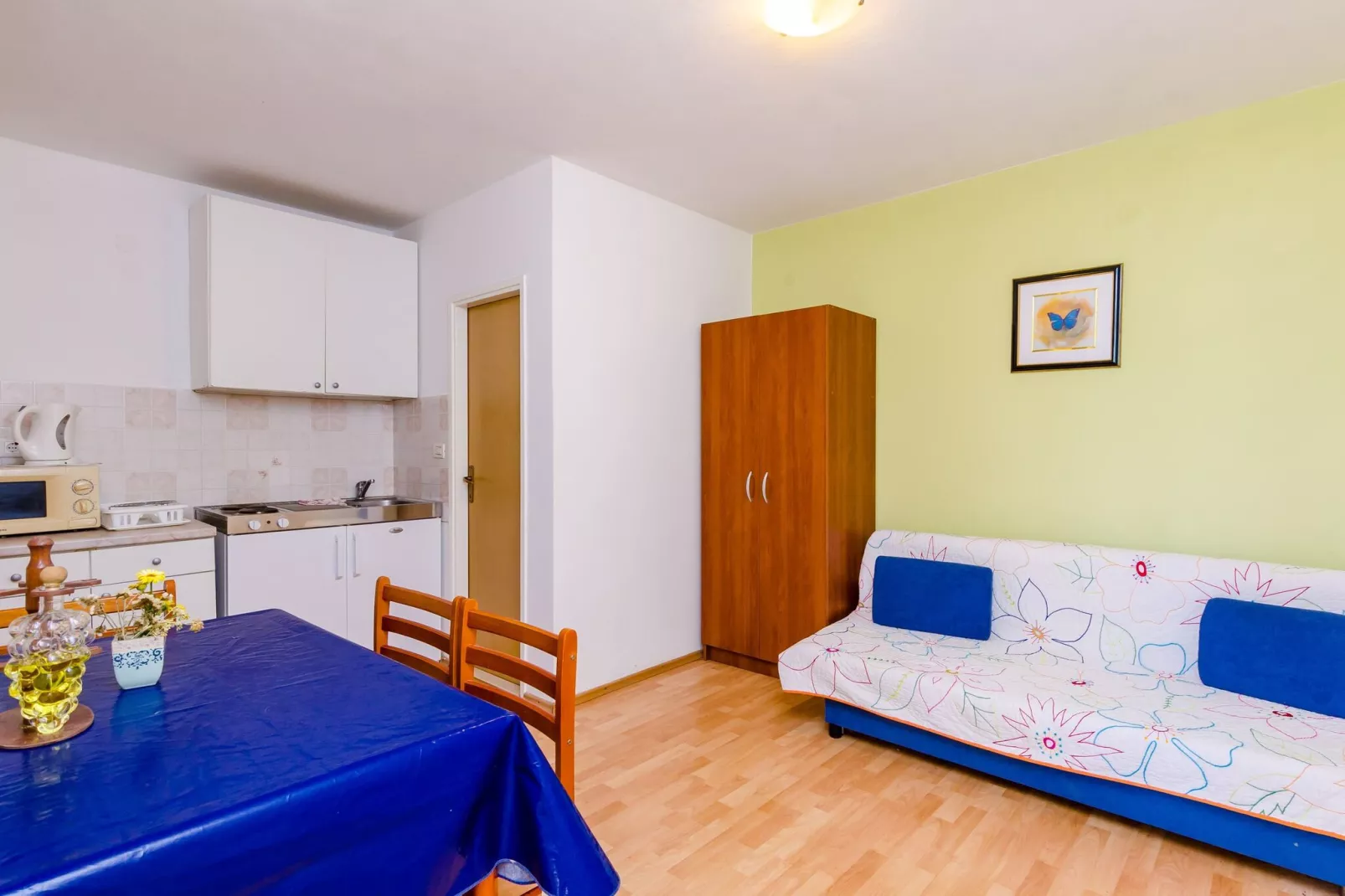 Apartments Glavor - One Bedroom Apartment with Terrace and Sea View (A1)-Keuken