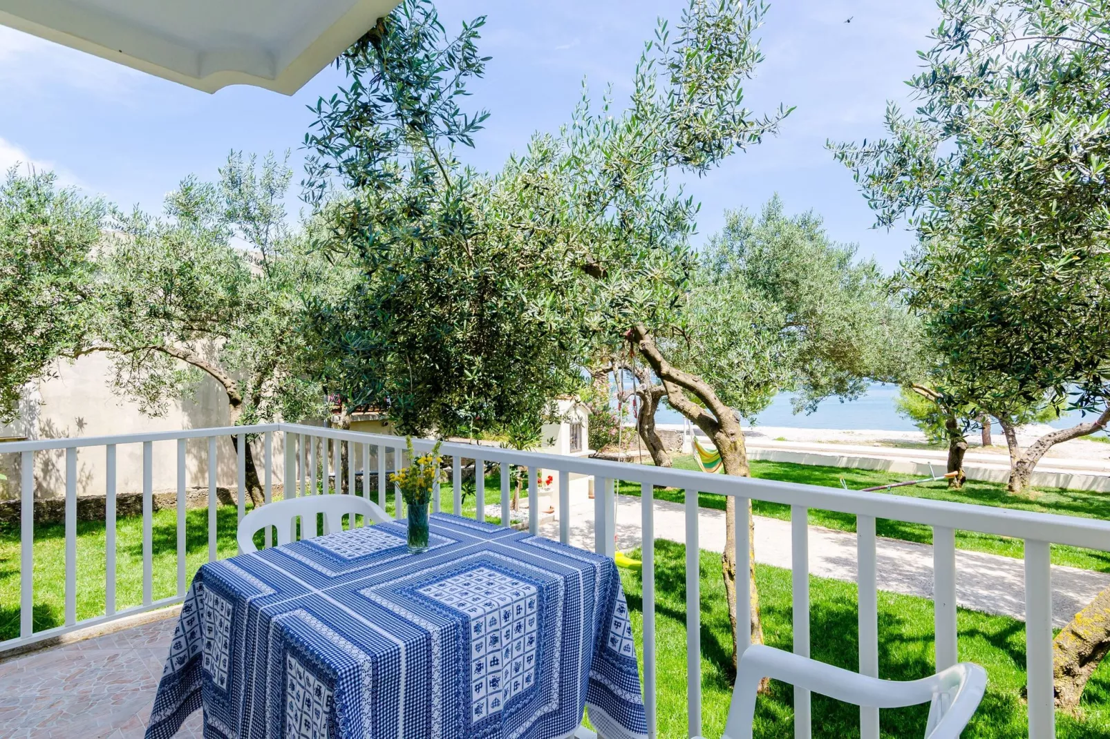 Apartments Glavor - One Bedroom Apartment with Terrace and Sea View (A1)-Terras