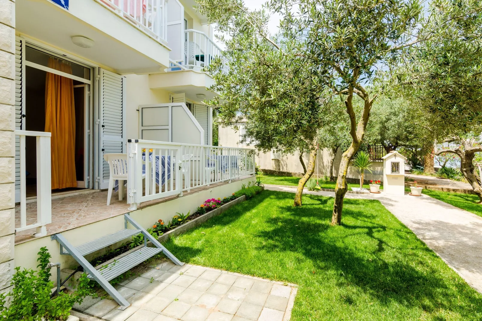 Apartments Glavor - Standard Studio Apartment with Terrace and Sea View (SA2)-Terras