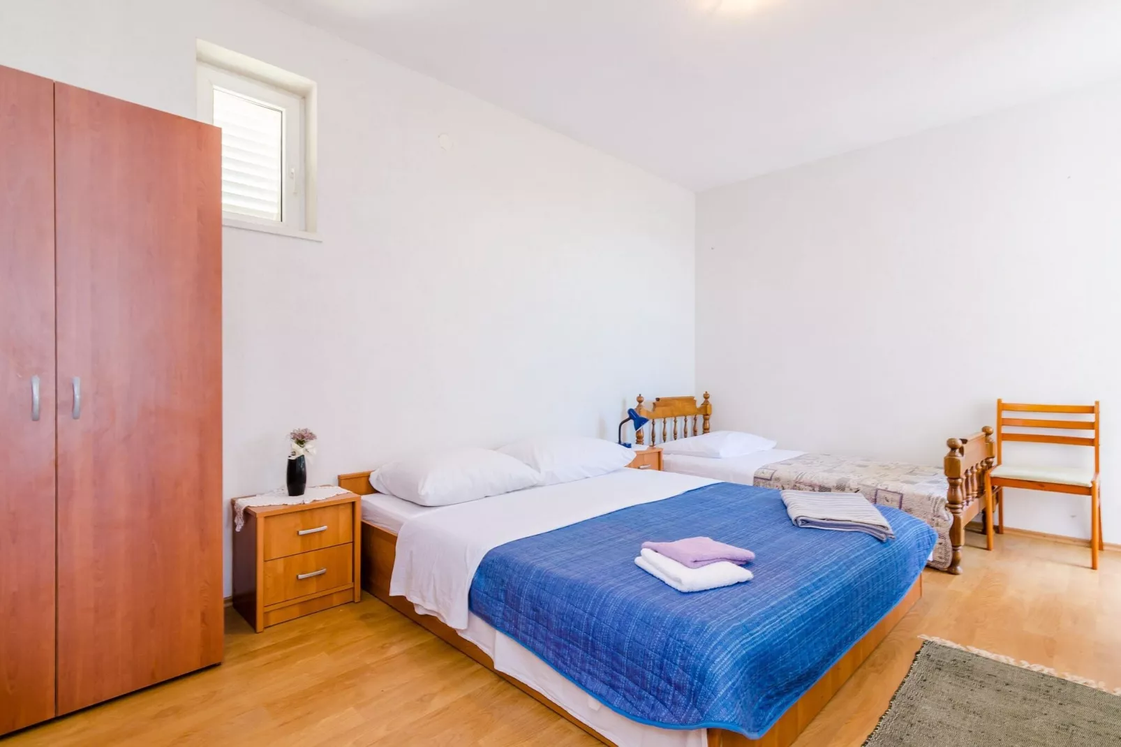 Apartments Glavor - One Bedroom Apartment with Balconies and Sea View (A5)-Slaapkamer