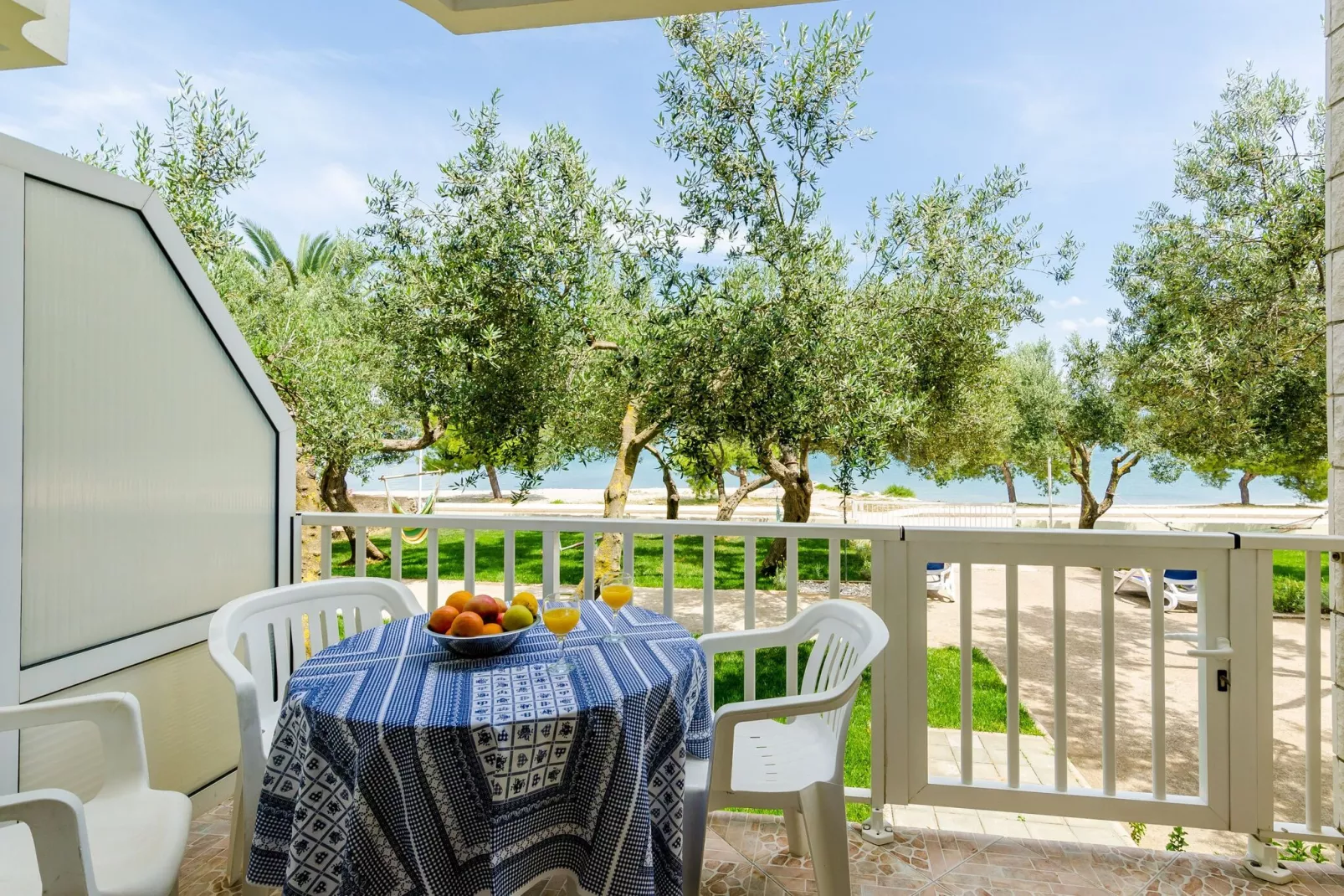 Apartments Glavor - One Bedroom Apartment with Balconies and Sea View (A5)-Terrasbalkon