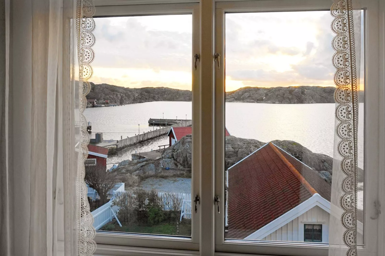 Panoramisch zeezicht in Skarhamn-By Traum-Binnen