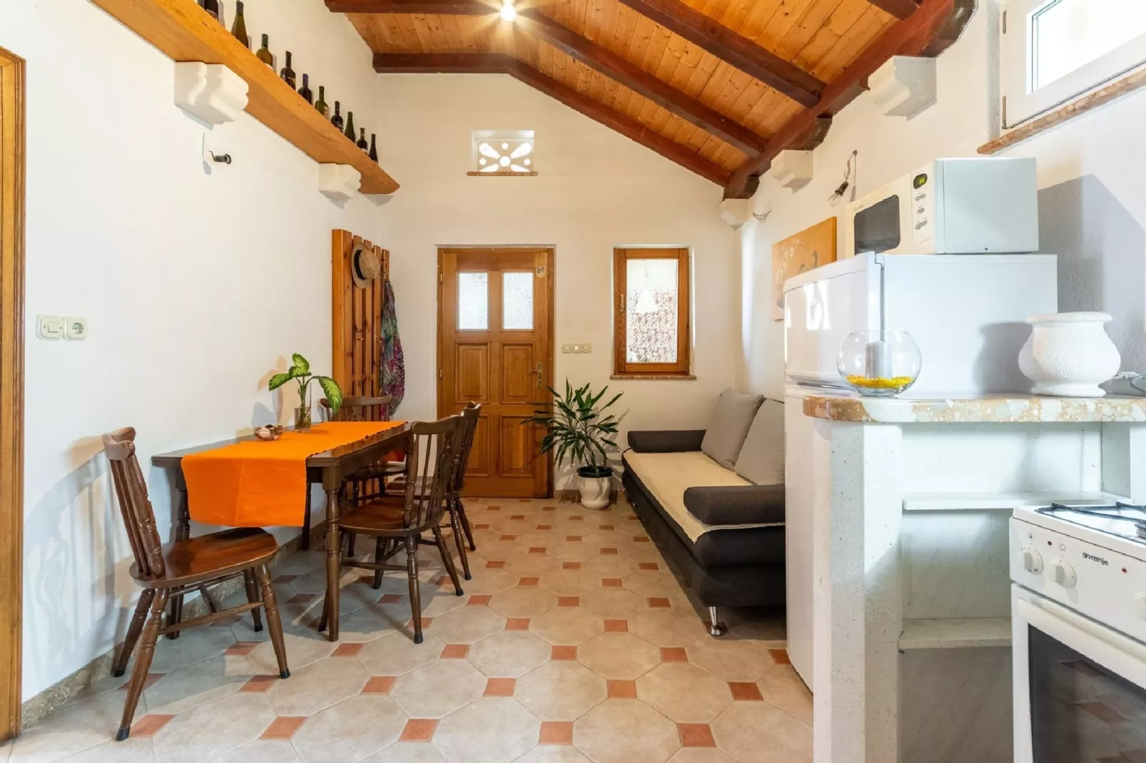 Apartments Darija - One Bedroom Apartment (ST)-Eetkamer