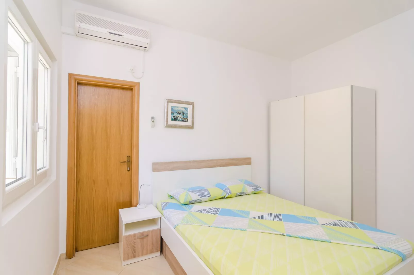 Apartments & Rooms Barišić - Standard Studio Apartment with Balcony and Garden View (G1-6)-Binnen