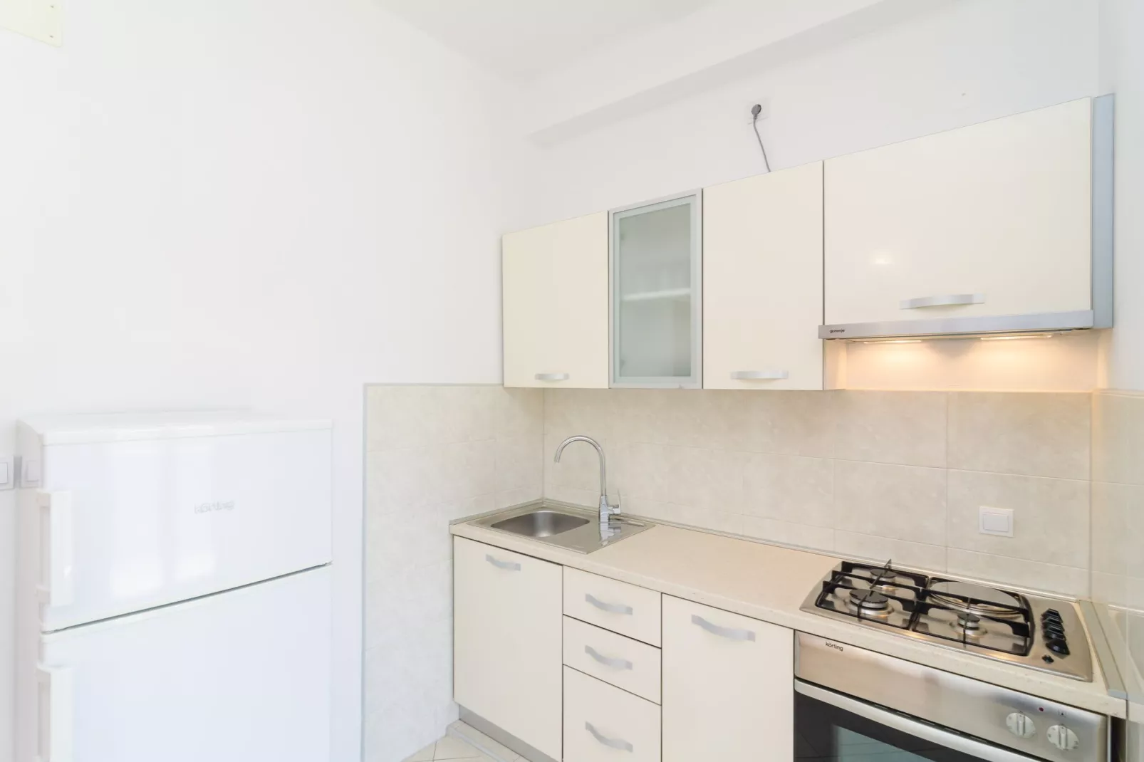 Apartments & Rooms Barišić - Studio Apartment with Balcony and Garden View (First Floor)-APT 9-Keuken