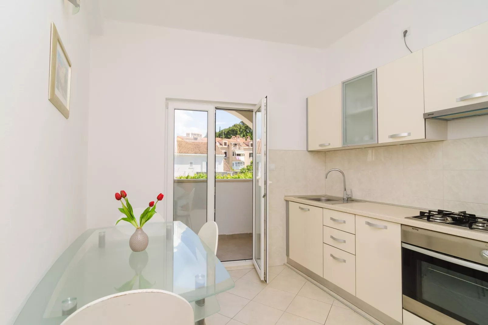Apartments & Rooms Barišić - Studio Apartment with Balcony and City View (First Floor)-APT 10-Keuken