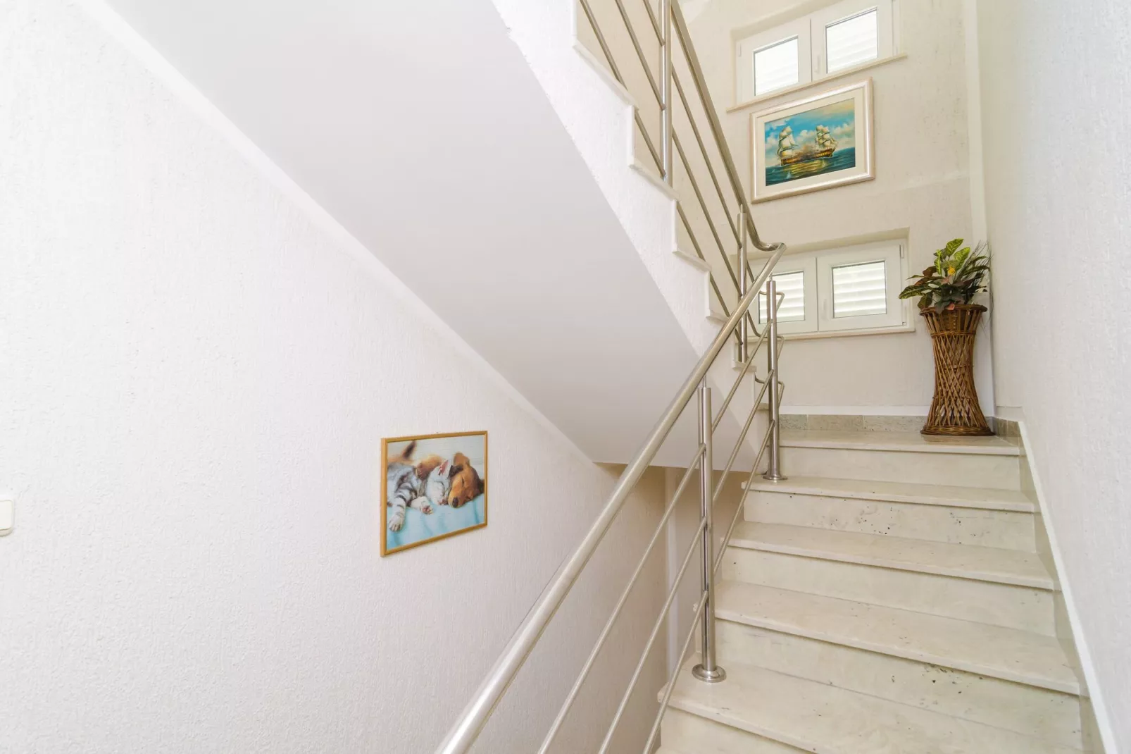 Apartments & Rooms Barišić - Studio Apartment with Balcony and City View (First Floor)-APT 10-Binnen