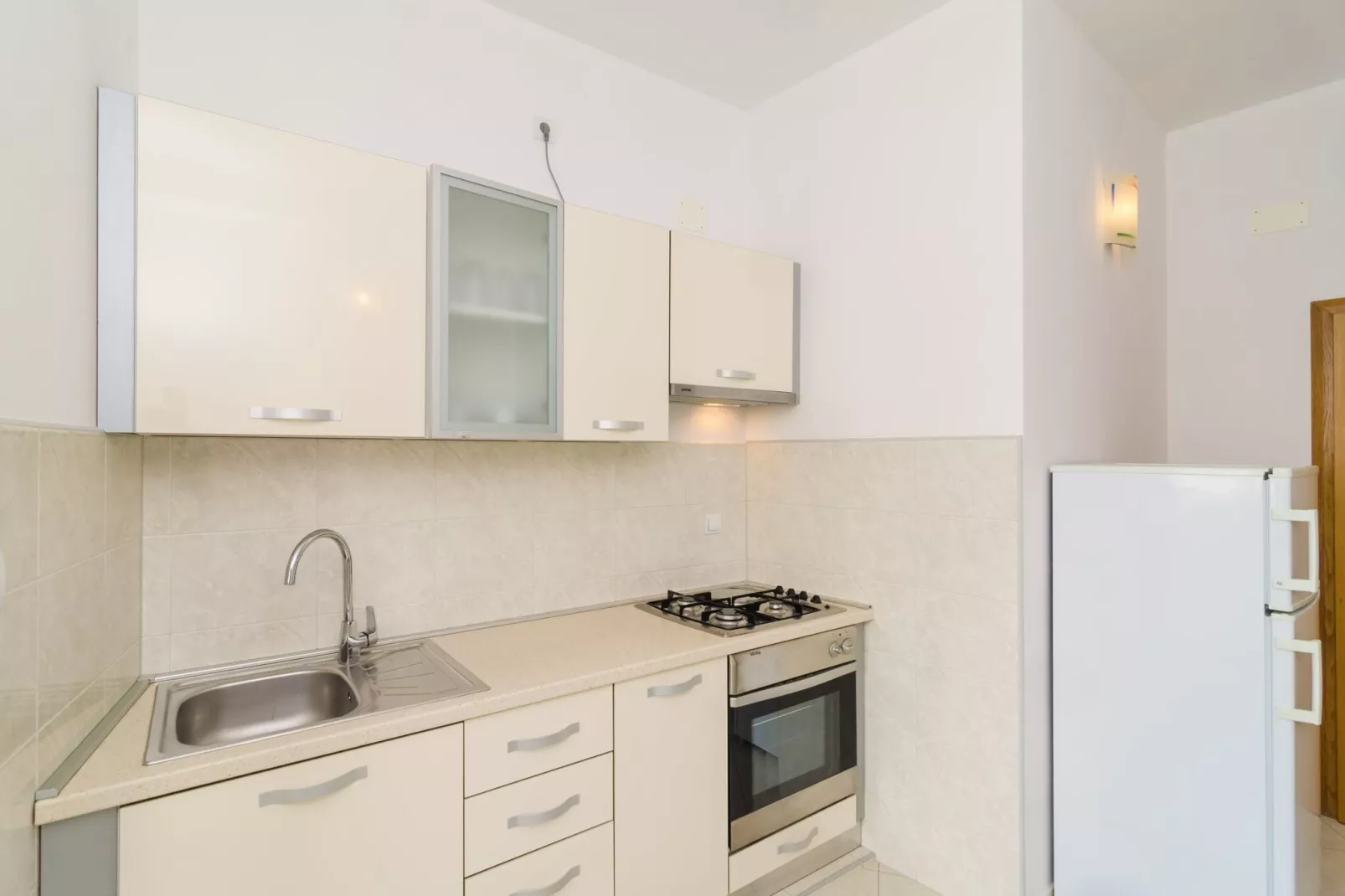 Apartments & Rooms Barišić - Studio Apartment with Balcony and City View (Second Floor) (Apt 14)-Keuken