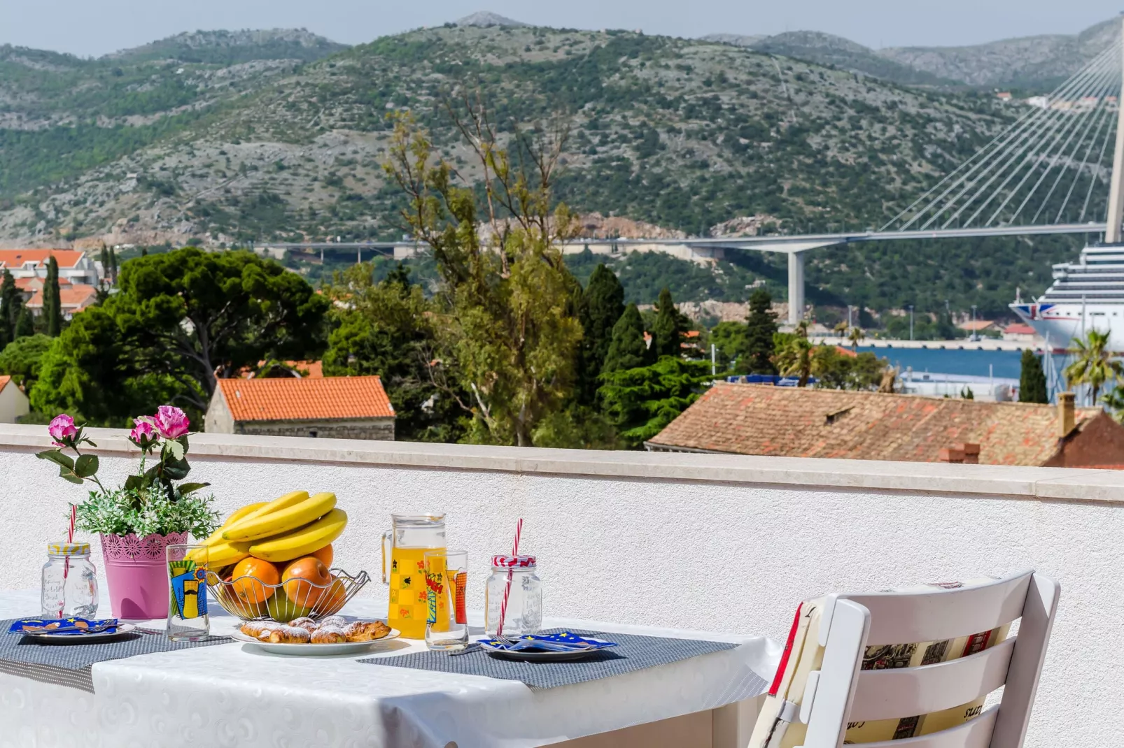 Apartment Marina View - One-Bedroom Apartment with Terrace and Sea View-Terrasbalkon