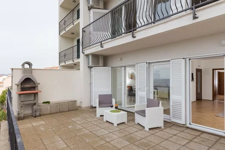 Apartments Manuela - Comfort One-Bedroom Apartment with Terrace and Sea View-Terras