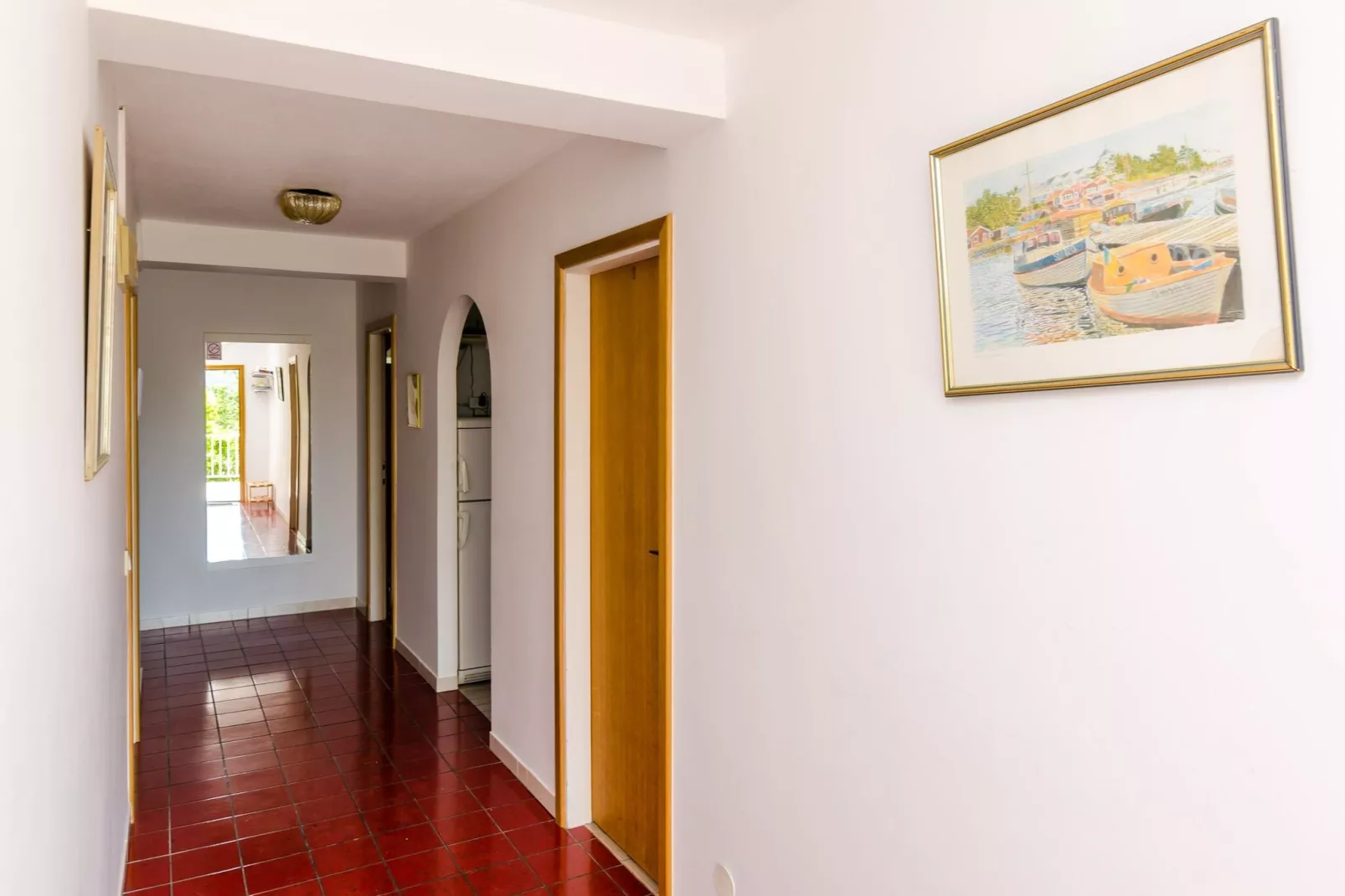 Villa Bind - Basic Double Room with Patio and Garden View (R3)-Binnen