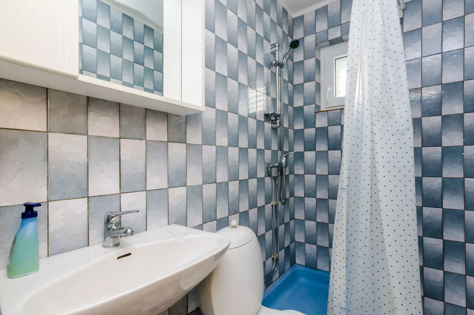 Villa Bind - Comfort Double Room with Patio and Garden View (R4)-Badkamer