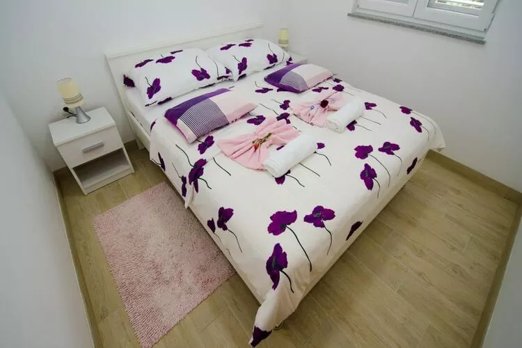 Apartments Vesela - Premium One Bedroom Apartment with Terrace and Partial Sea View