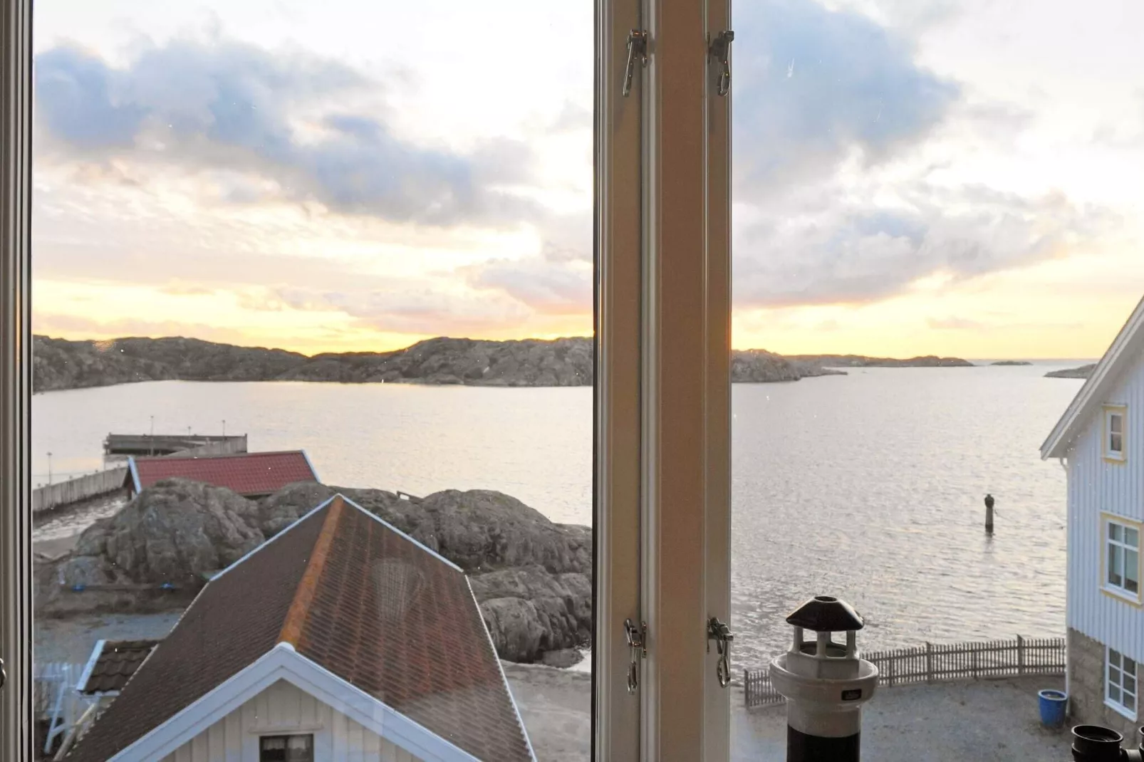 Panoramisch zeezicht in Skarhamn-By Traum-Binnen