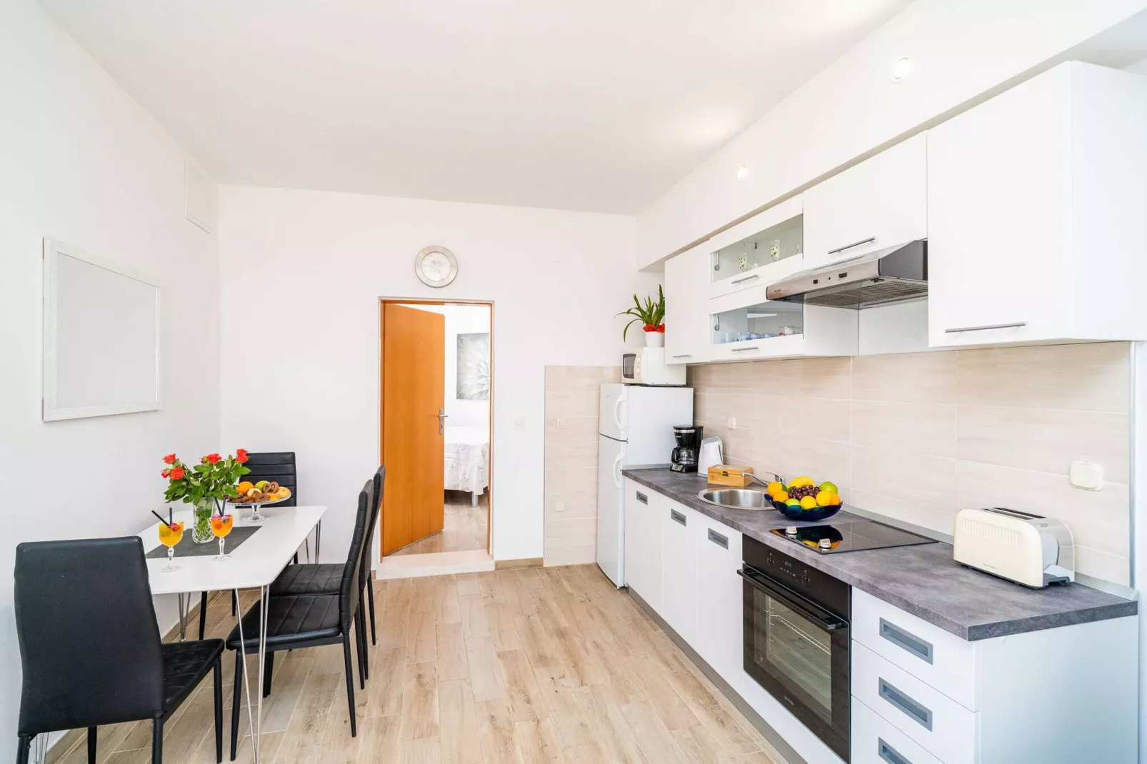 Apartments Blažević - One Bedroom Apt with Terrace-Keuken