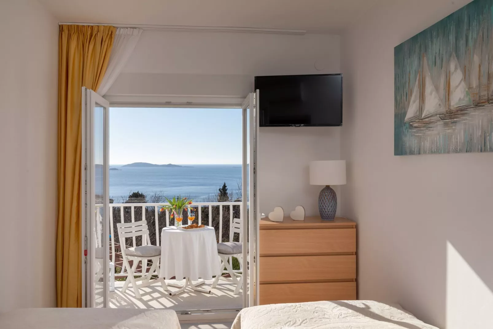 Apartments Blažević - Two Bedroom Apt with  Hot Tub-Slaapkamer