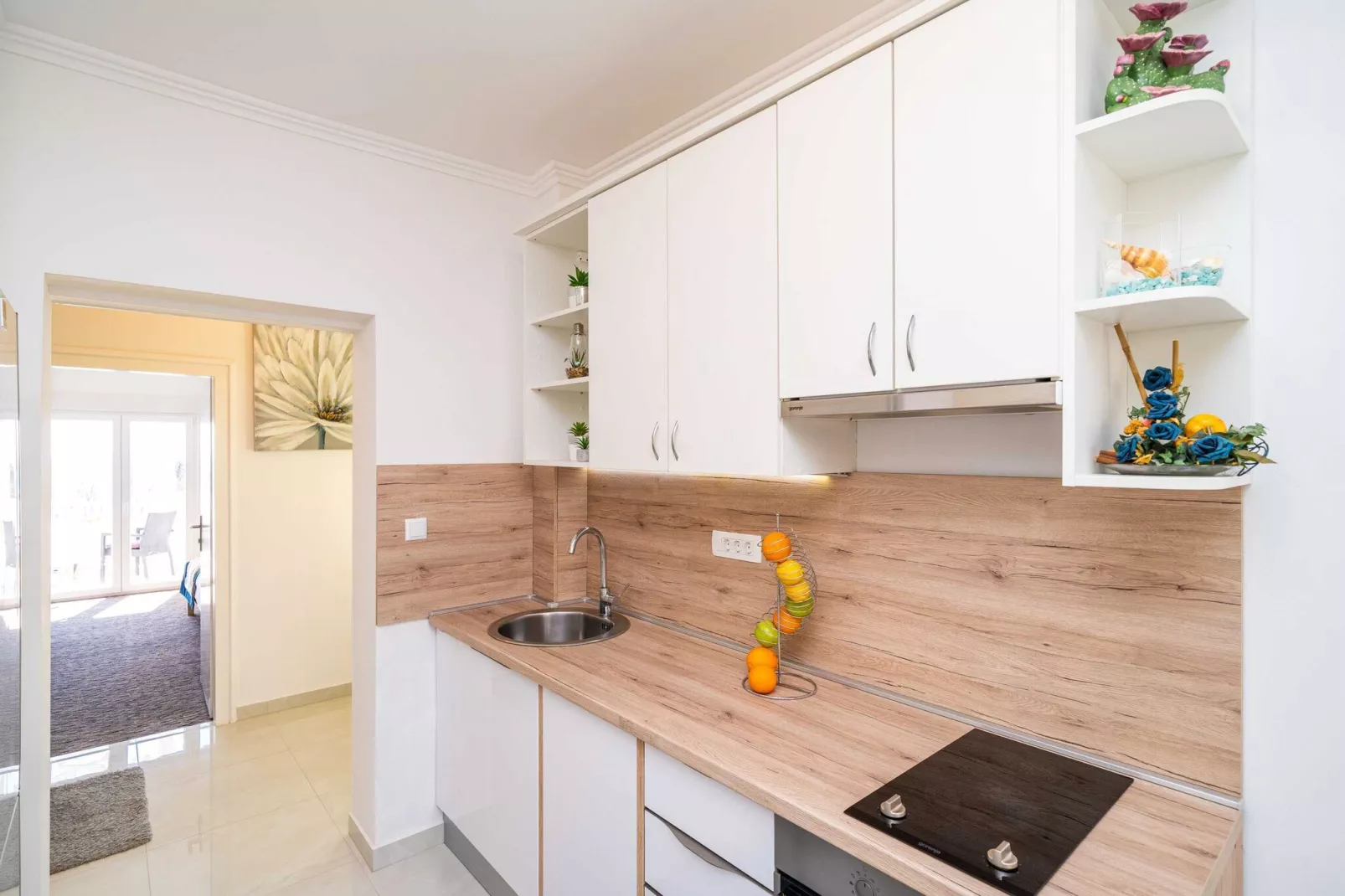 Apartments Blažević - Comfort Two Bedroom Apt with Hot Tub and Sea View-Keuken