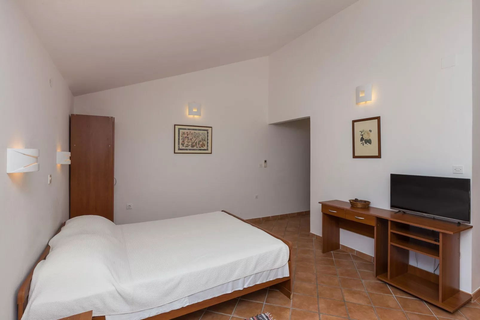 Villa Dubravka - Premium One Bedroom Apartment with Balcony and Sea View (Apartman 5)-Woonkamer