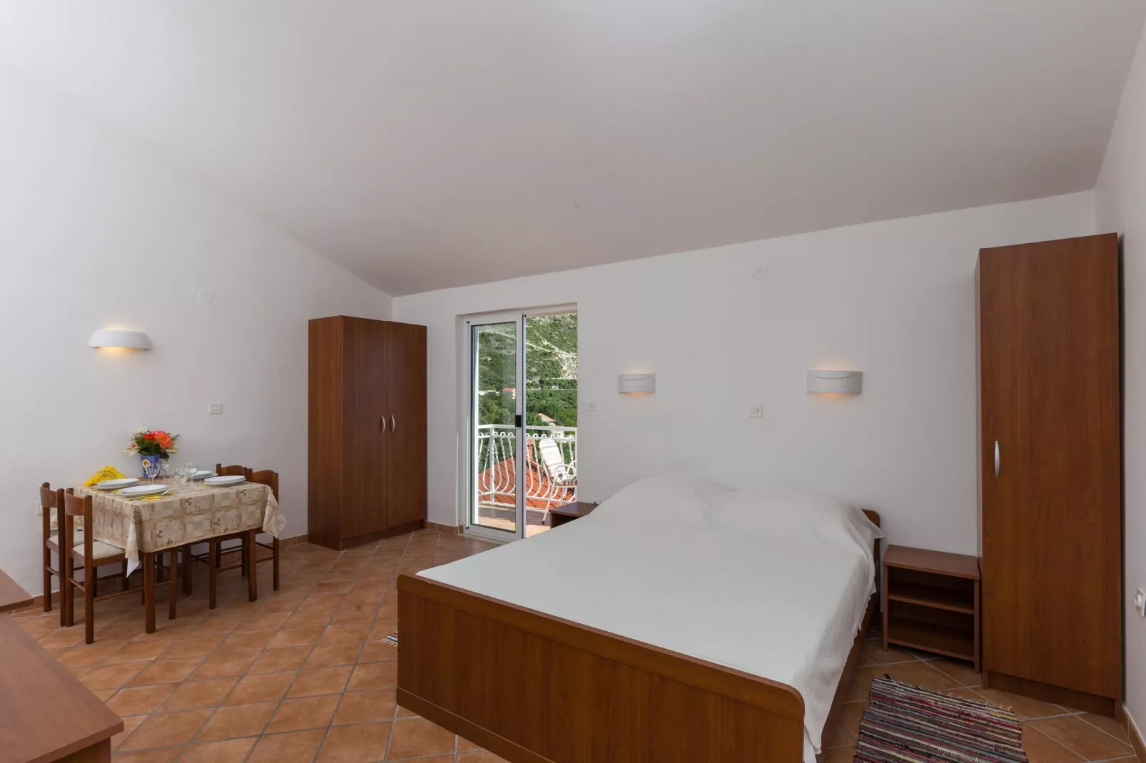 Villa Dubravka - Premium One Bedroom Apartment with Balcony and Sea View (Apartman 5)-Woonkamer