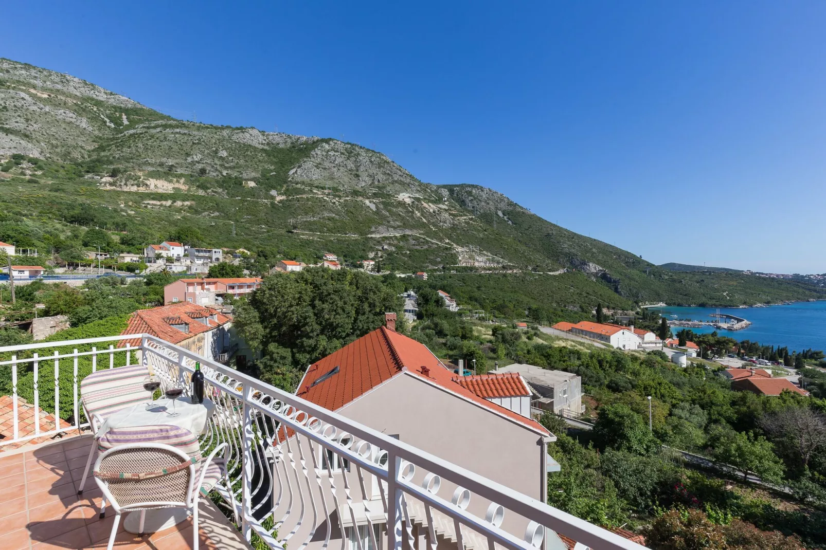 Villa Dubravka - Premium One Bedroom Apartment with Balcony and Sea View (Apartman 5)-Terrasbalkon
