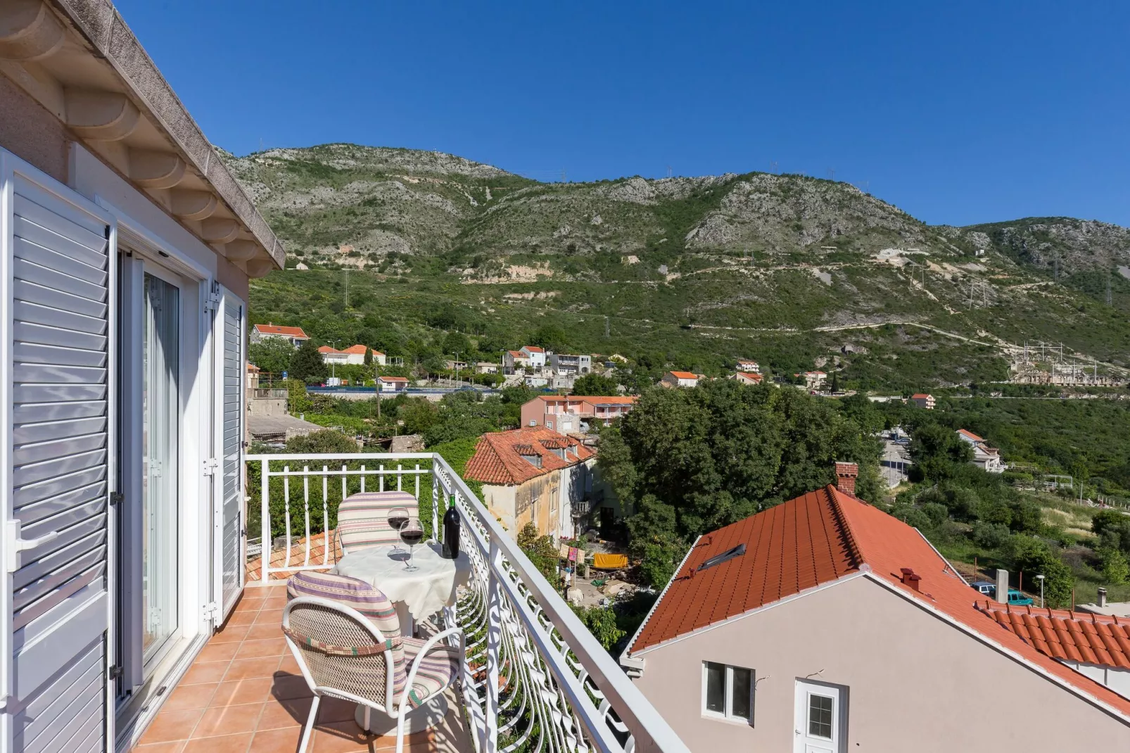 Villa Dubravka - Premium One Bedroom Apartment with Balcony and Sea View (Apartman 5)-Terrasbalkon