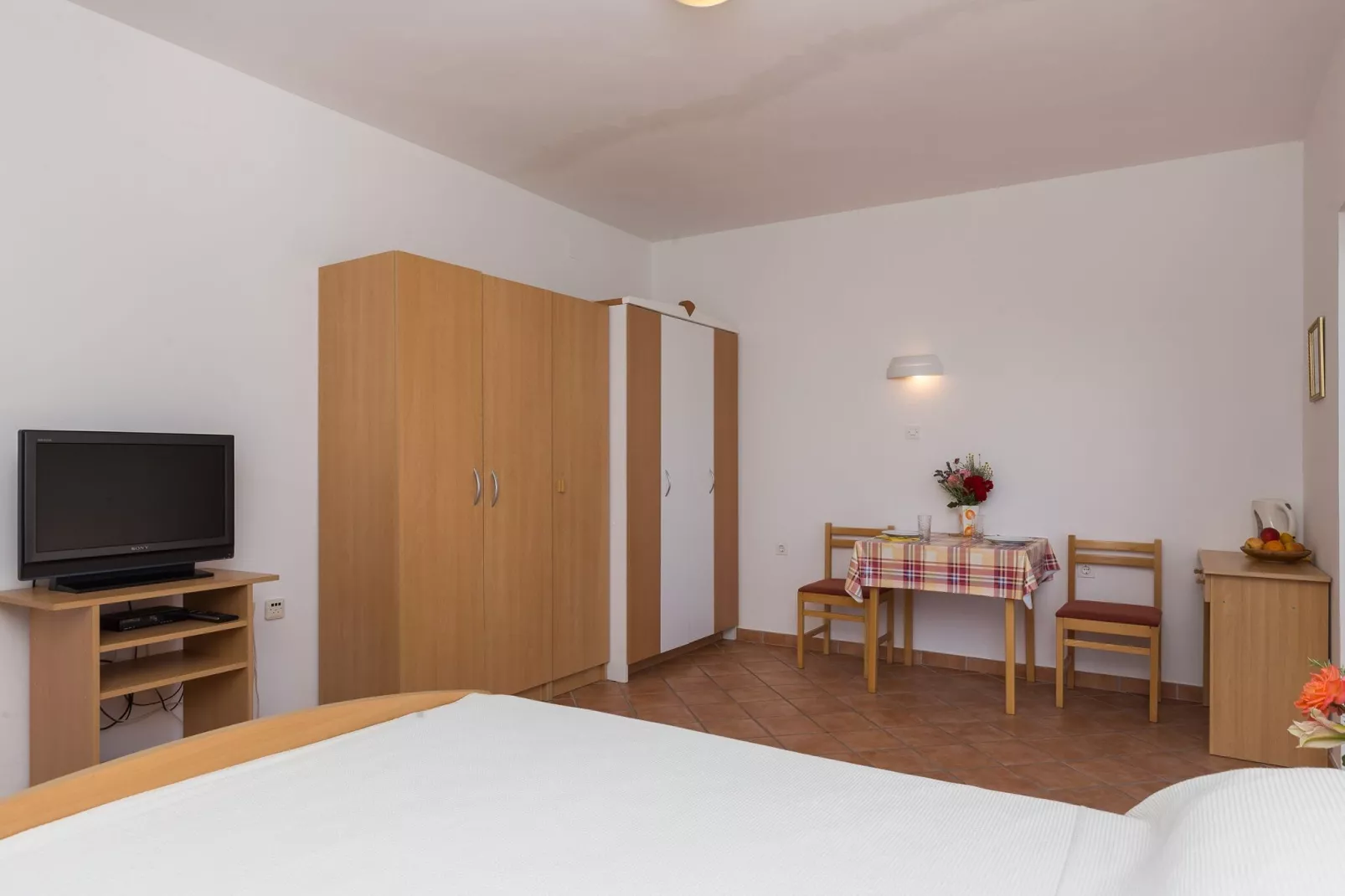 Villa Dubravka - Superior One Bedroom Apartment with Balcony and Sea View (Apartman 6)-Slaapkamer