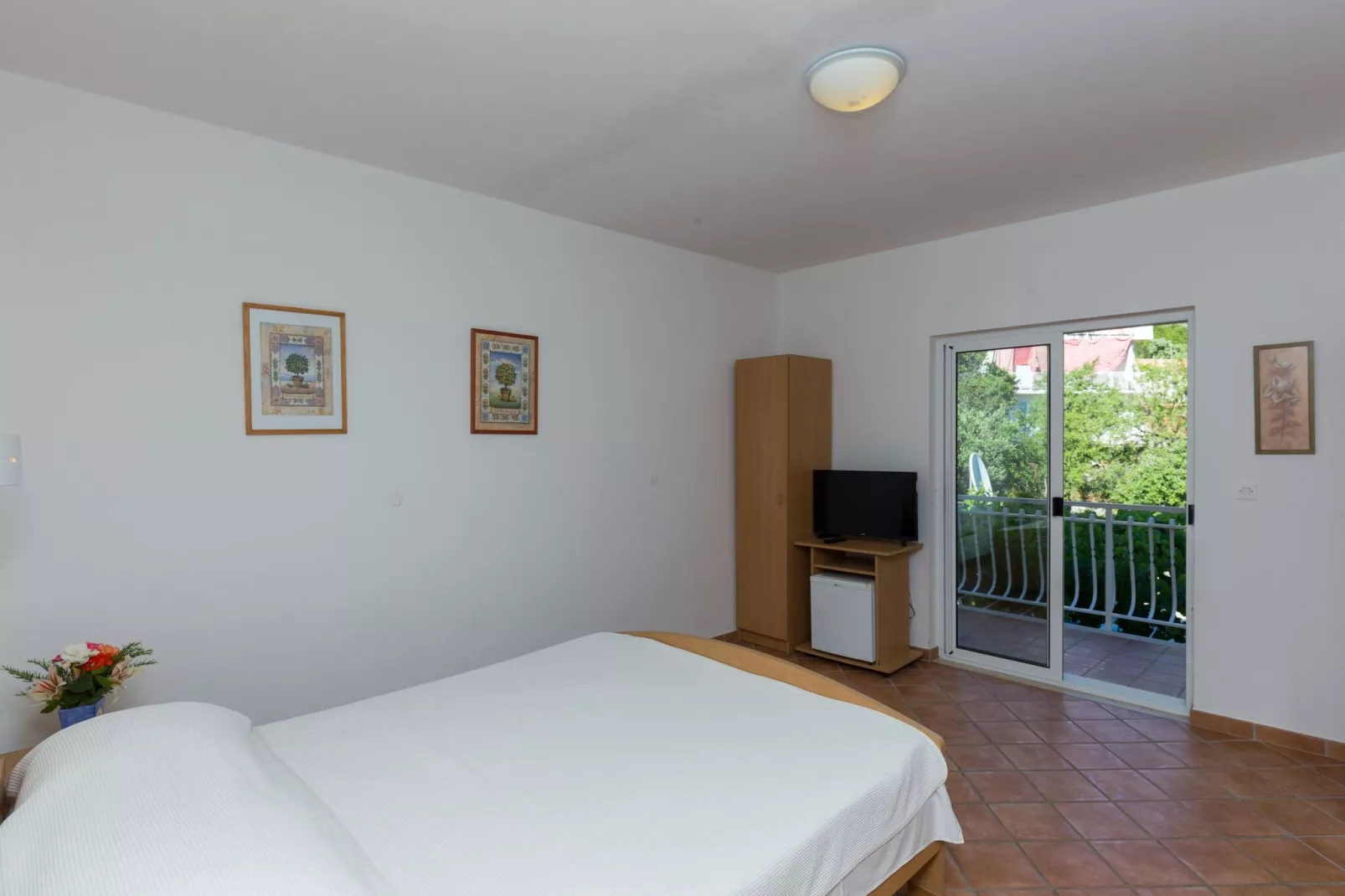 Villa Dubravka - Superior One Bedroom Apartment with Balcony and Sea View (Apartman 6)-Slaapkamer