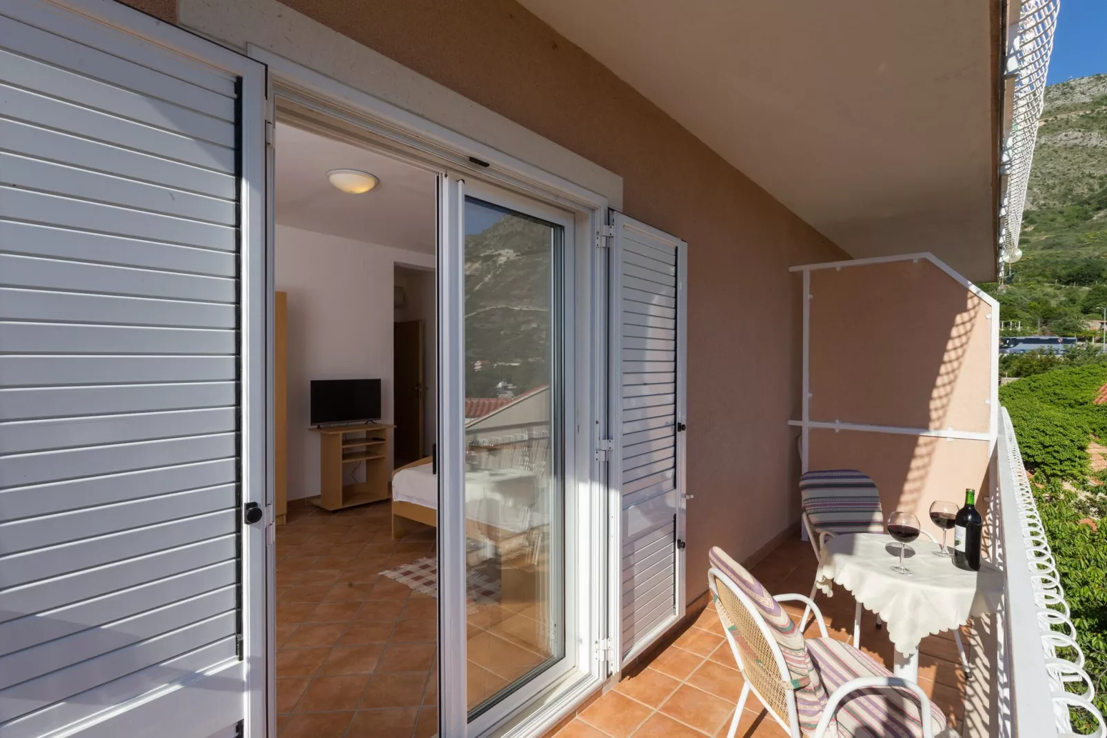 Villa Dubravka - Superior One Bedroom Apartment with Balcony and Sea View (Apartman 6)-Terrasbalkon