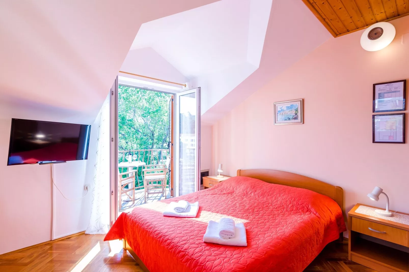 Apartments Mali Paradiso - Comfort Studio Apartment with Balcony and Pool View(A2)-Slaapkamer