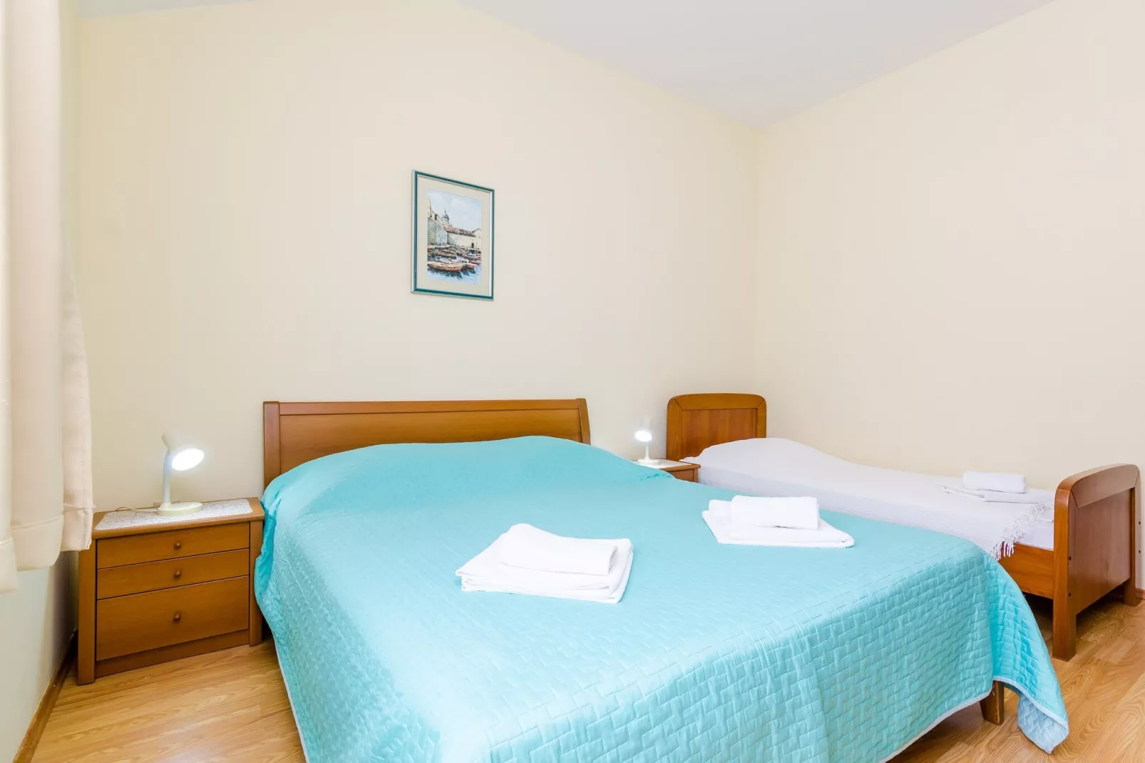 Apartments Mali Paradiso - Two Bedroom Apartment with Balcony and Pool View (A4)-Slaapkamer