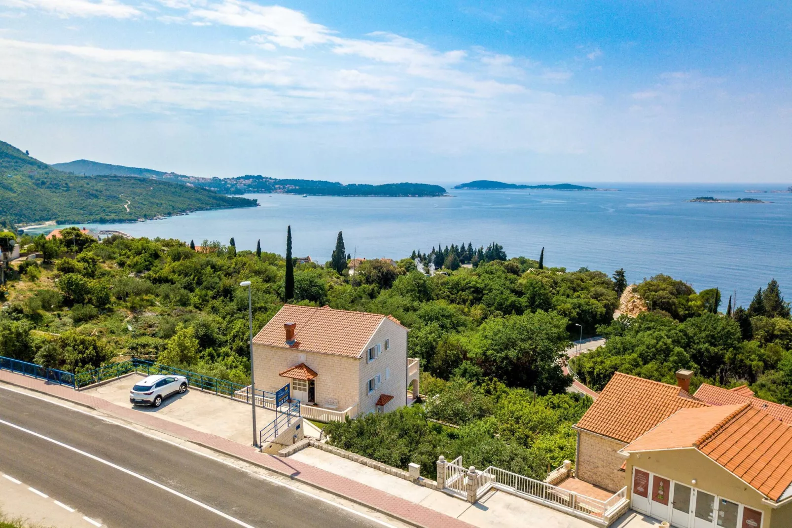 Villa Panorama Dubrovnik (A1) - Deluxe One Bedroom Apartment with Terrace and Sea View-Buitenlucht