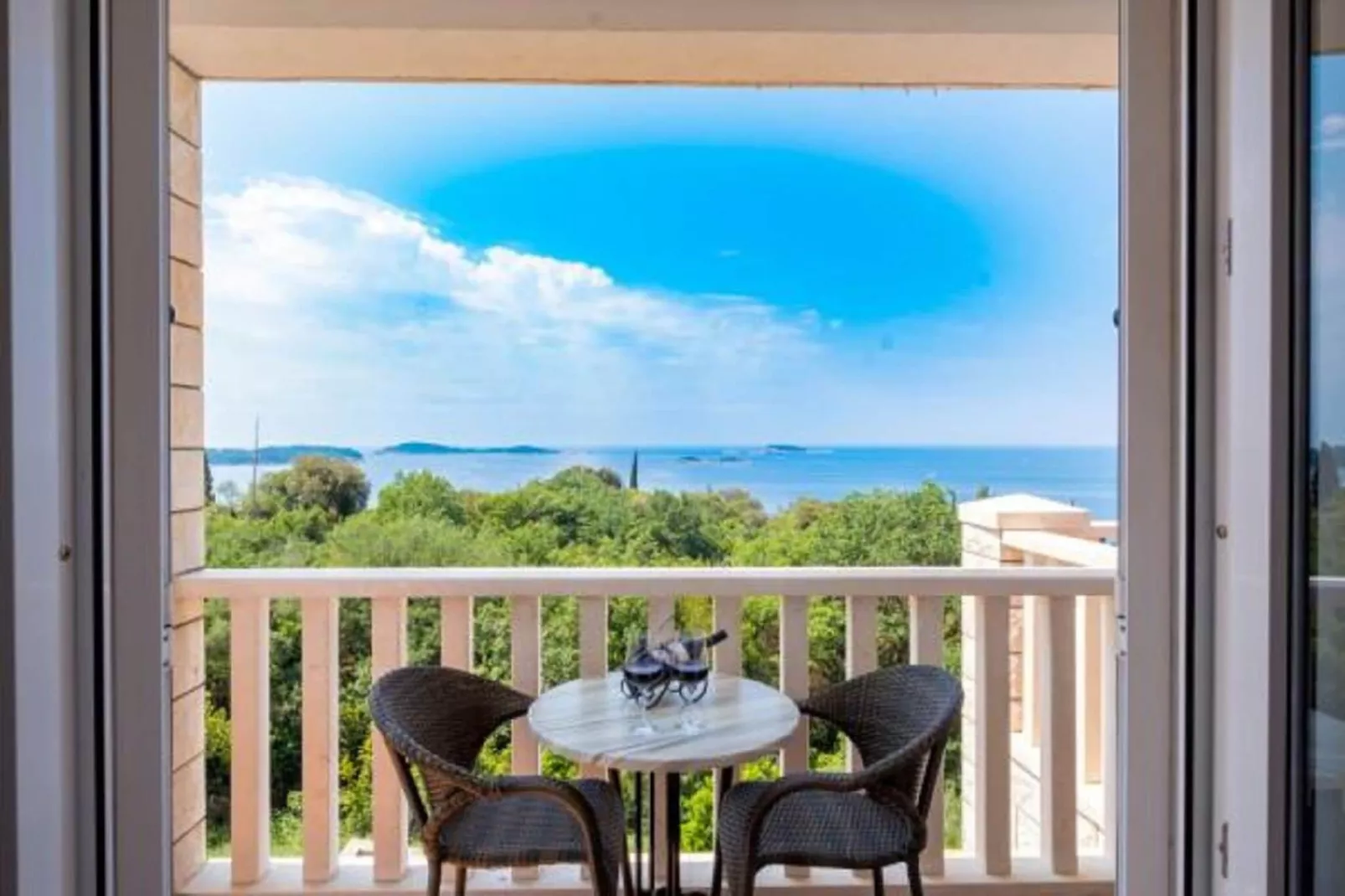 Villa Panorama Dubrovnik (A2) - Superior One Bedroom Apartment with Terrace and Sea View-Uitzicht