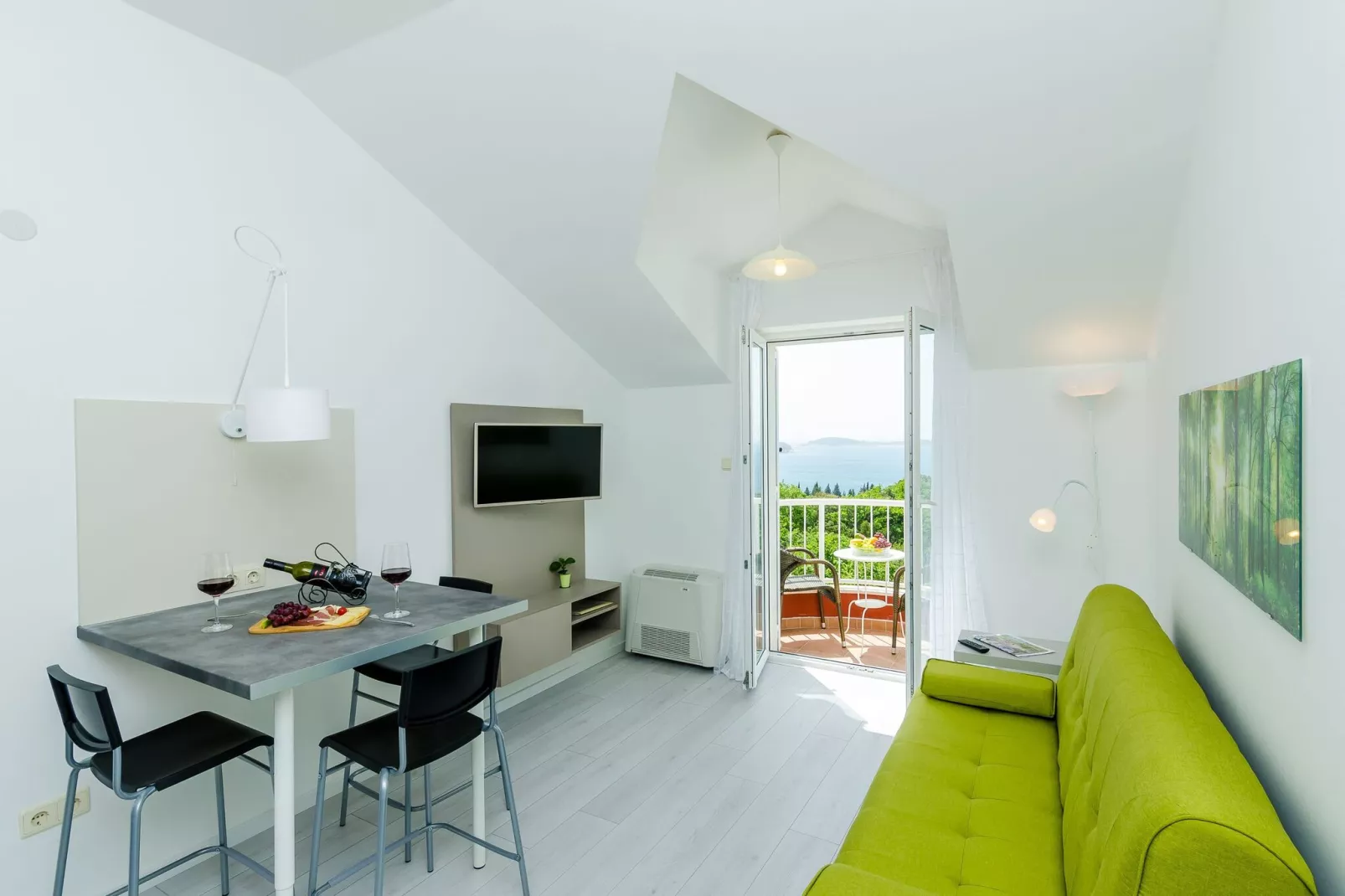 Villa Panorama Dubrovnik (A3) - Comfort One Bedroom Apartment with Balcony and sea View-Woonkamer