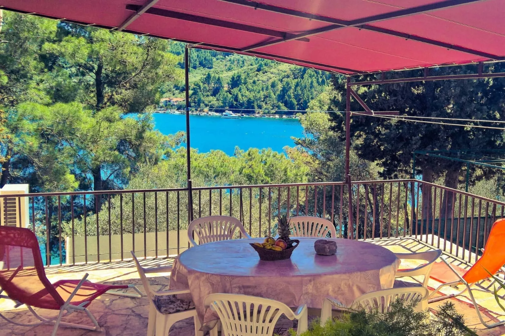 Seafront Apartment Dana - Two Bedroom Apartment with Terrace and Sea View-Terras