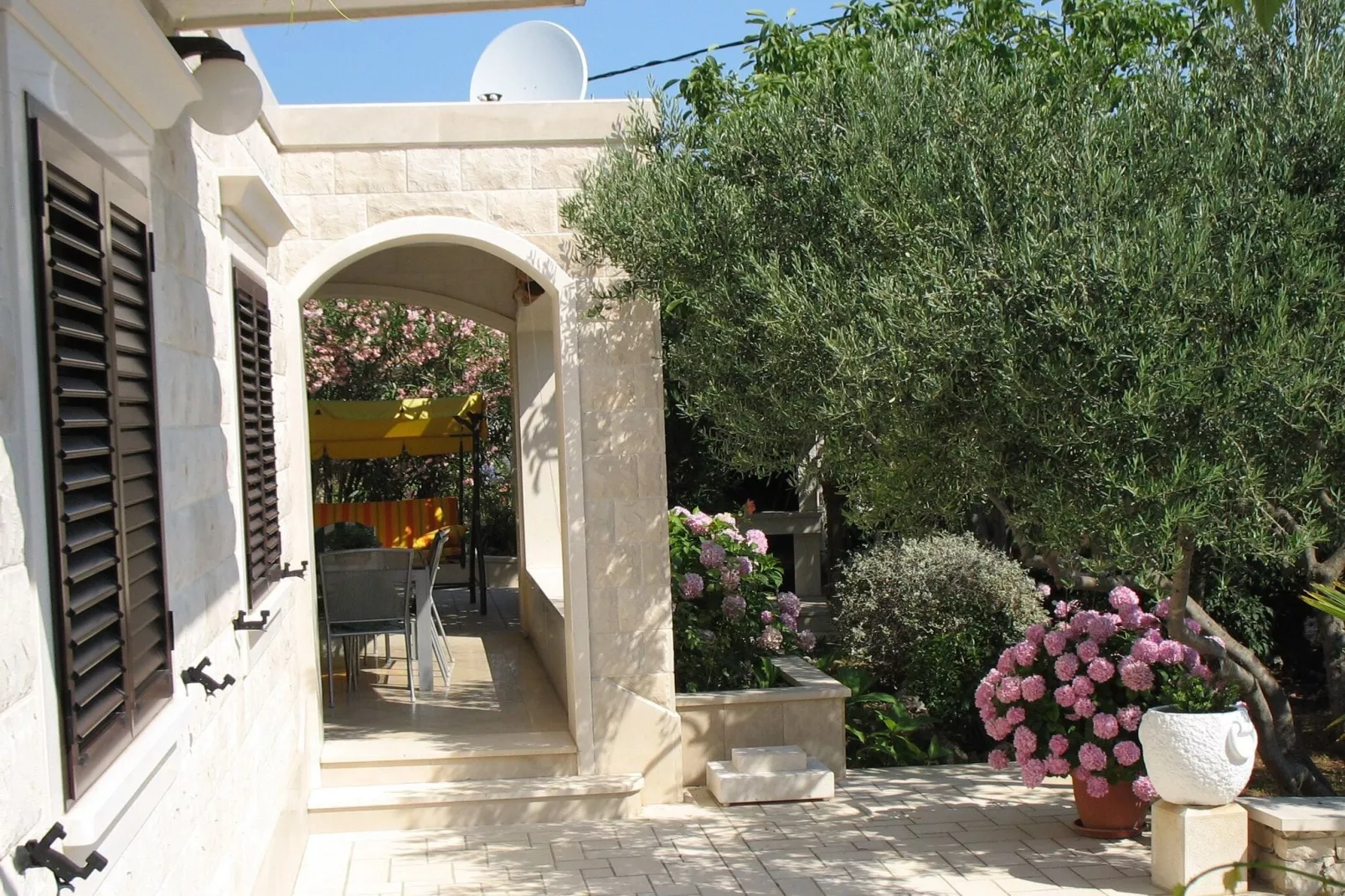 Holiday home Villa Spilla - Three Bedroom Home with Terrace-Terras