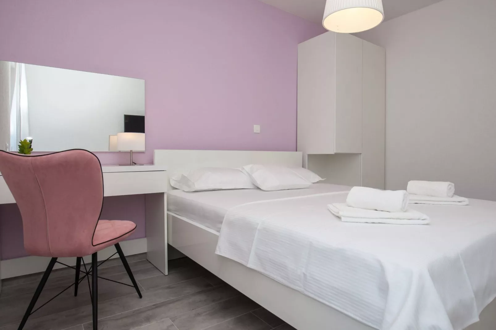 Apartments Dva Galeba - Standard One Bedroom Apartment with Partial Sea View (106)-Slaapkamer