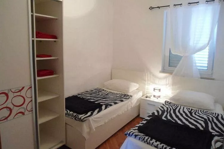 Apartment The Big Chill - Three Bedroom Apartment with Terrace, Balcony and Jacuzzi