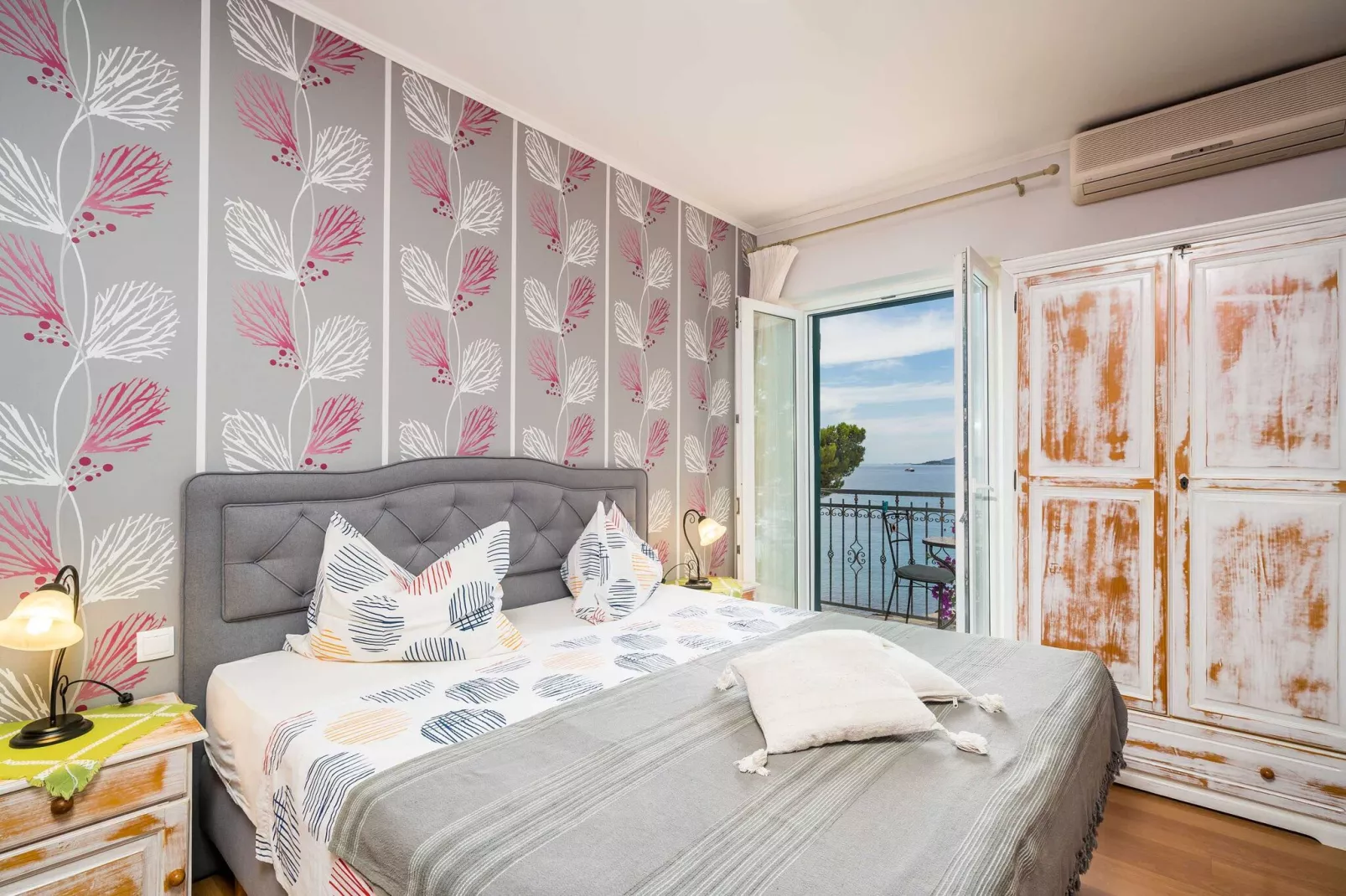 Apartment Villa Palma- Studio Apartment with Balcony and Sea View (Studio apartman 1)-Slaapkamer