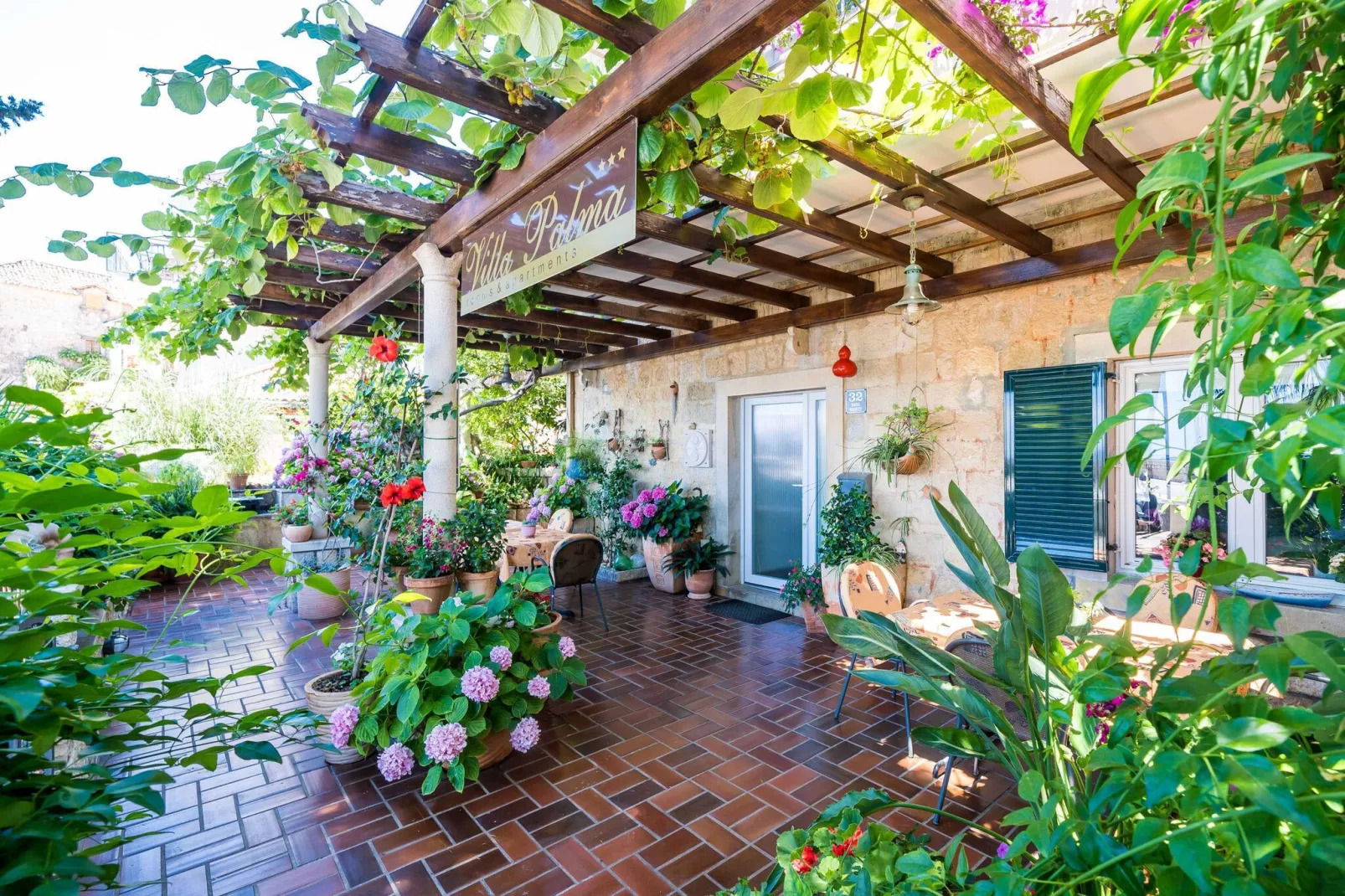Apartment Villa Palma- Studio Apartment with Balcony and Sea View (Studio apartman 1)-Buitenlucht