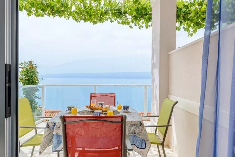 Apartments Hope (Dugi Rat) - One-Bedroom Apartment with Terrace and Sea View (A2)-Terras