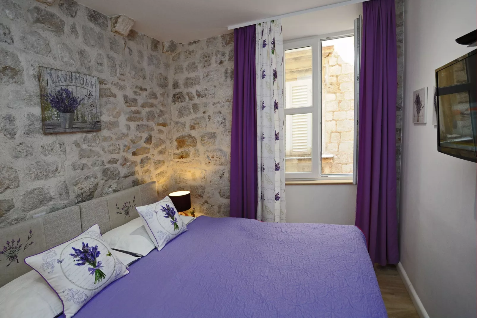 L & L Old Town Apartments - One bedroom Apartment (Lavander)-Uitzicht