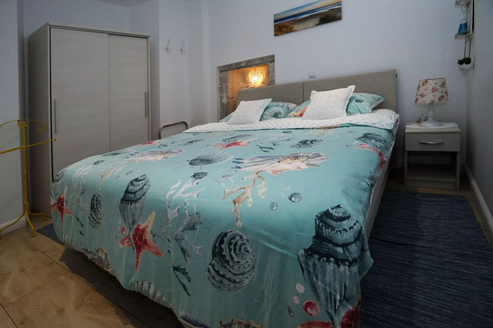 L & L Old Town Apartments - Studio Apartment ( Lacroma)-Slaapkamer