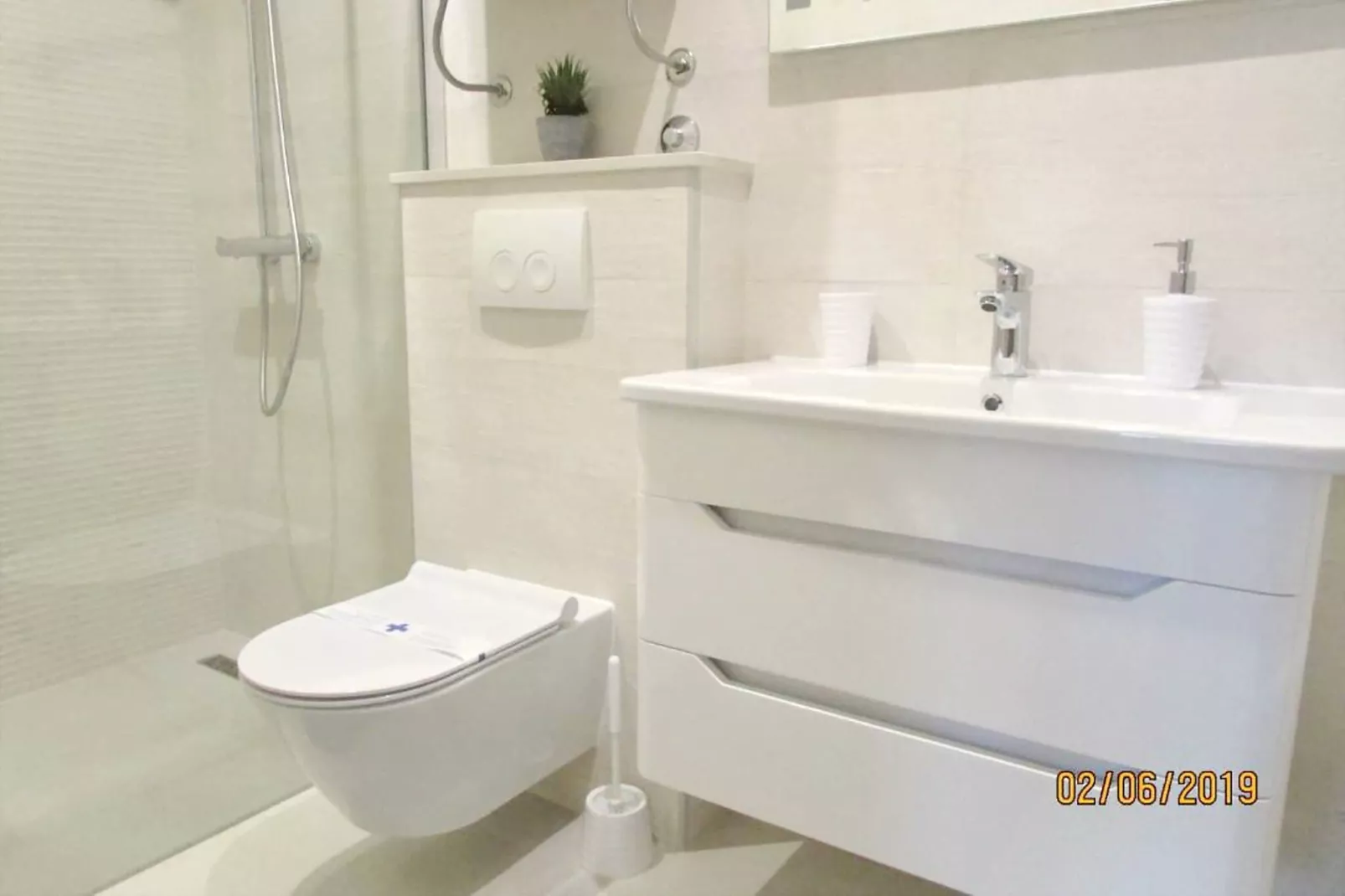 Villa Mirosa-Double Room with Forest View ( 7 )-Badkamer