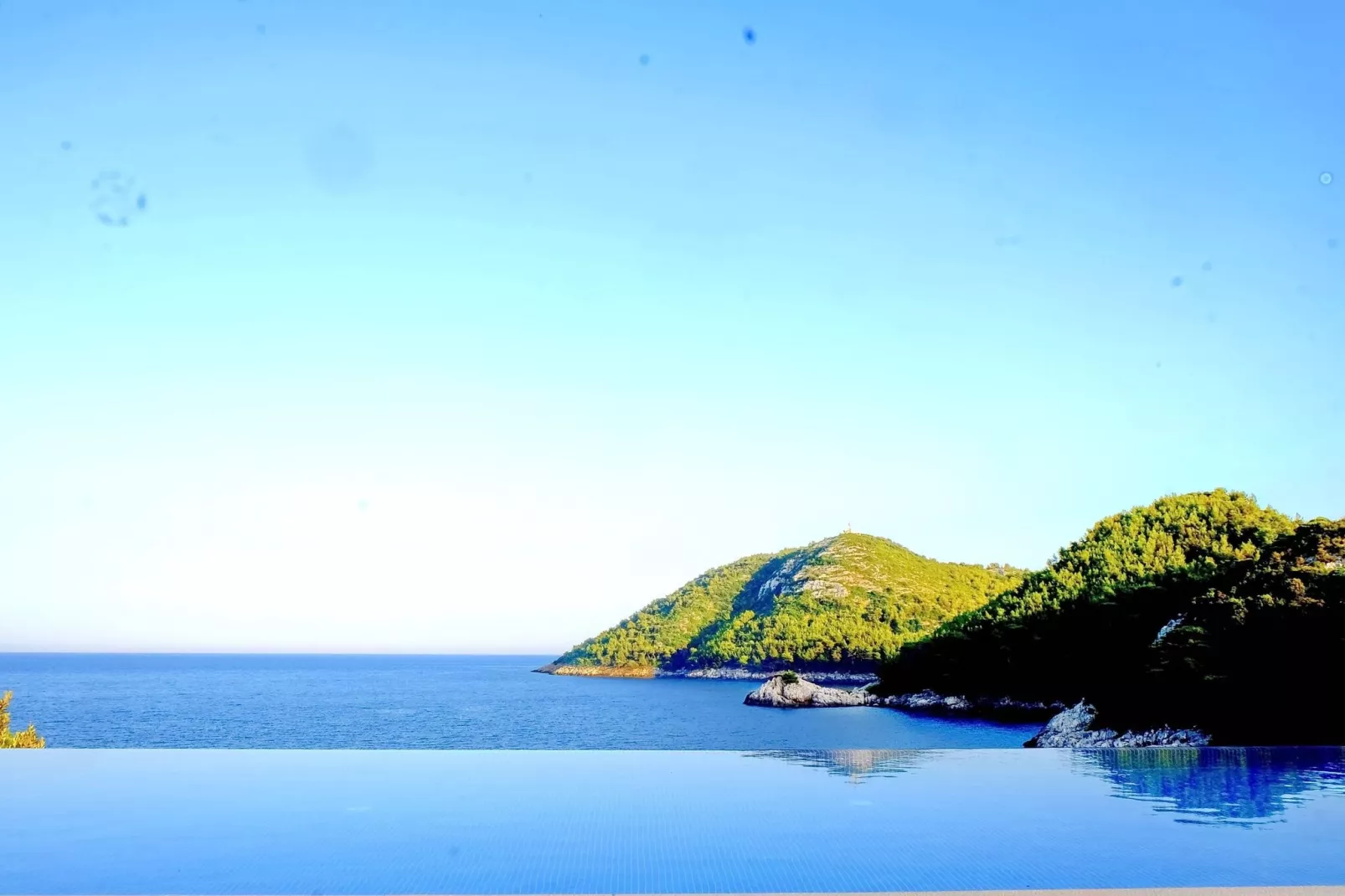 Villa Mirosa-Double Room with Forest View ( 7 )-Zwembad